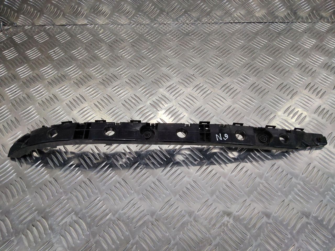 Крепление бампера заднего Nissan X-Trail T32 2016, 852204CE0A