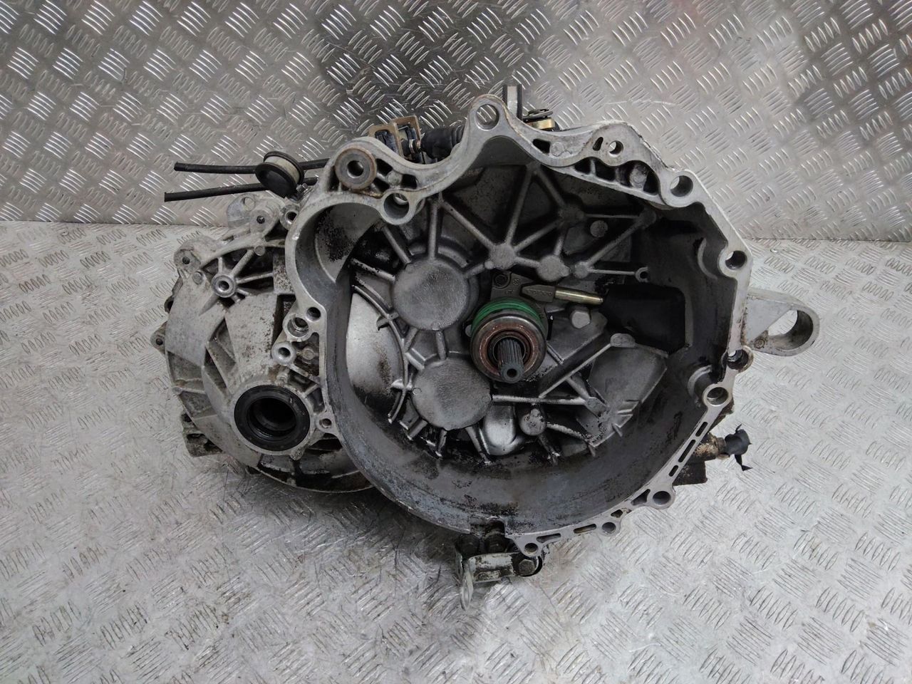 КПП механическая (МКПП) Volvo V70 2 поколение 2000, 2.5 л., дизель, 8634226