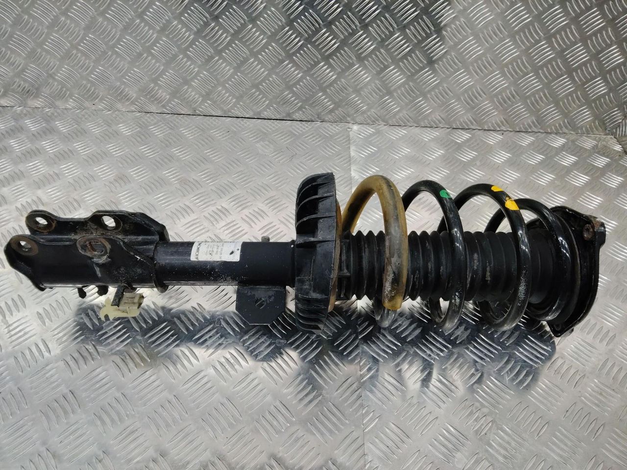 стойка передняя Mercedes-Benz Vito W447 2017, A4473204538