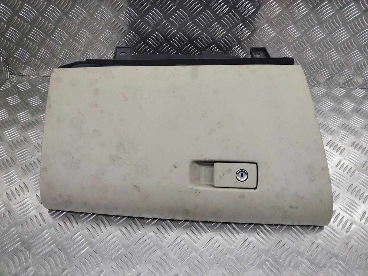 бардачок Volvo XC60 1 поколение 2011, 30755651