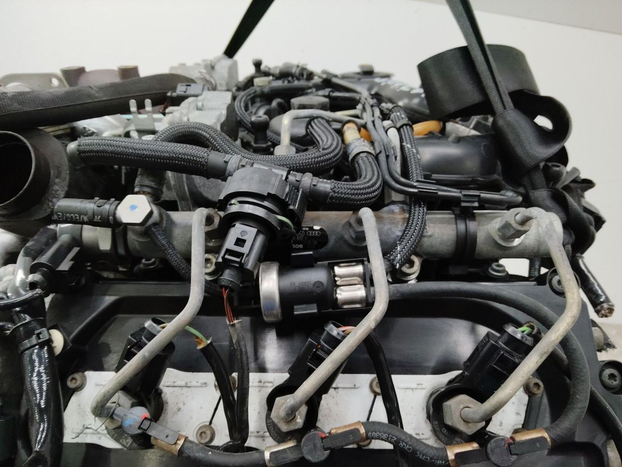 топливная рампа Audi A6 4F/C6 2005, 2.7 л., BPP, дизель, АКПП, 059130090K