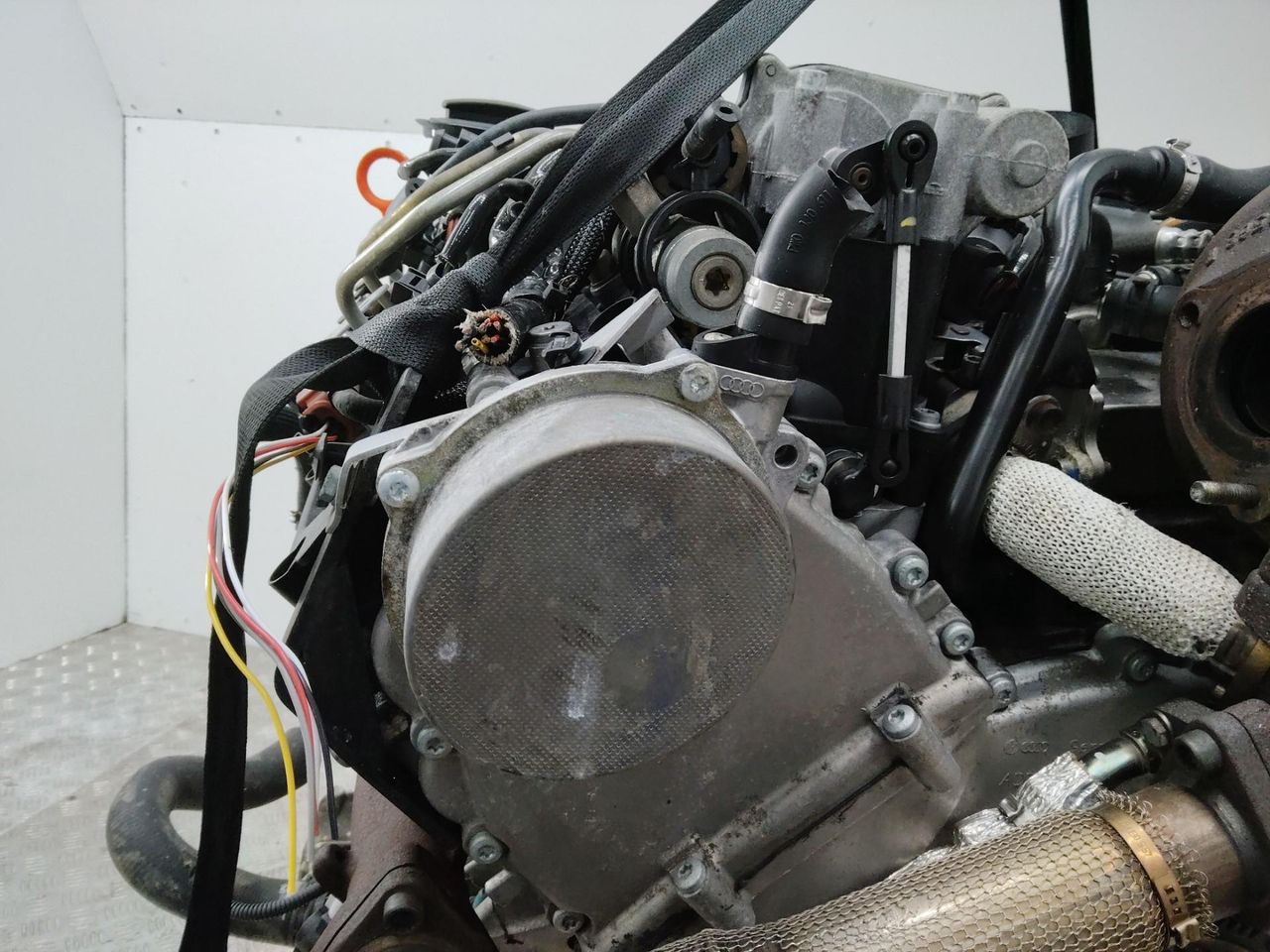 насос вакуумный Audi A6 4F/C6 2005, 2.7 л., BPP, дизель, АКПП, 057145100T