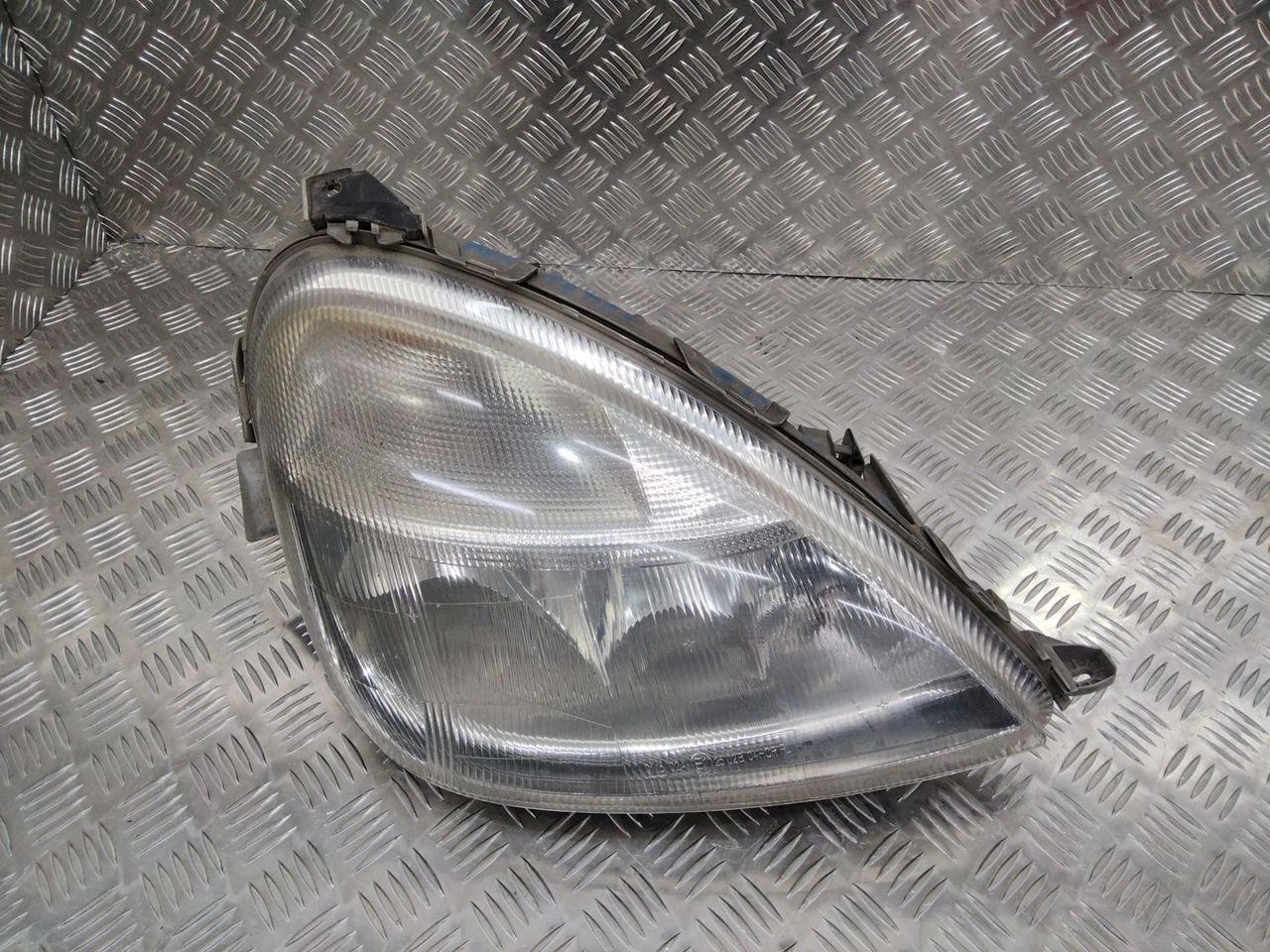 фара правая Mercedes-Benz A-Класс W168 2000, A1688201061