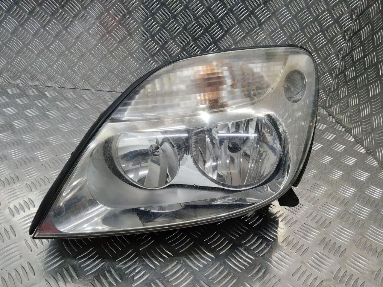 фара левая Renault Scenic 1 поколение [рестайлинг] 2002, 7700432098