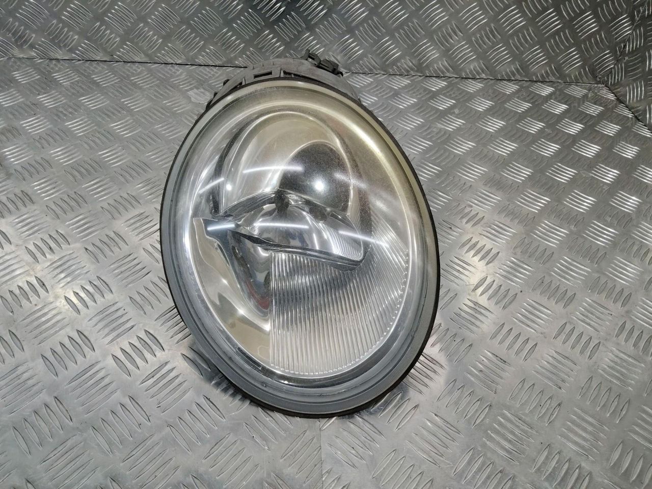 фара правая Volkswagen Beetle 2 поколение A4 [рестайлинг], 1C0941006