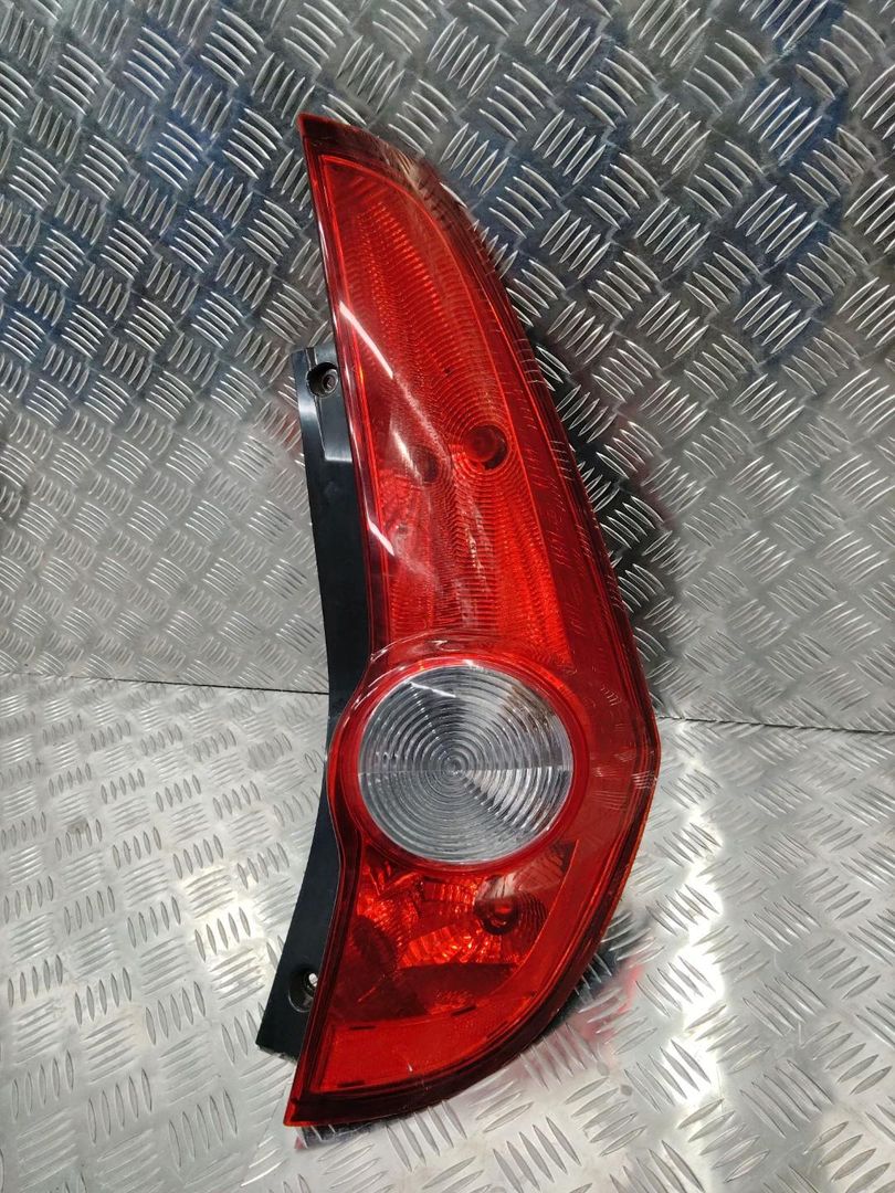 фонарь задний правый Opel Agila 2 поколение (B) 2011, 89071609