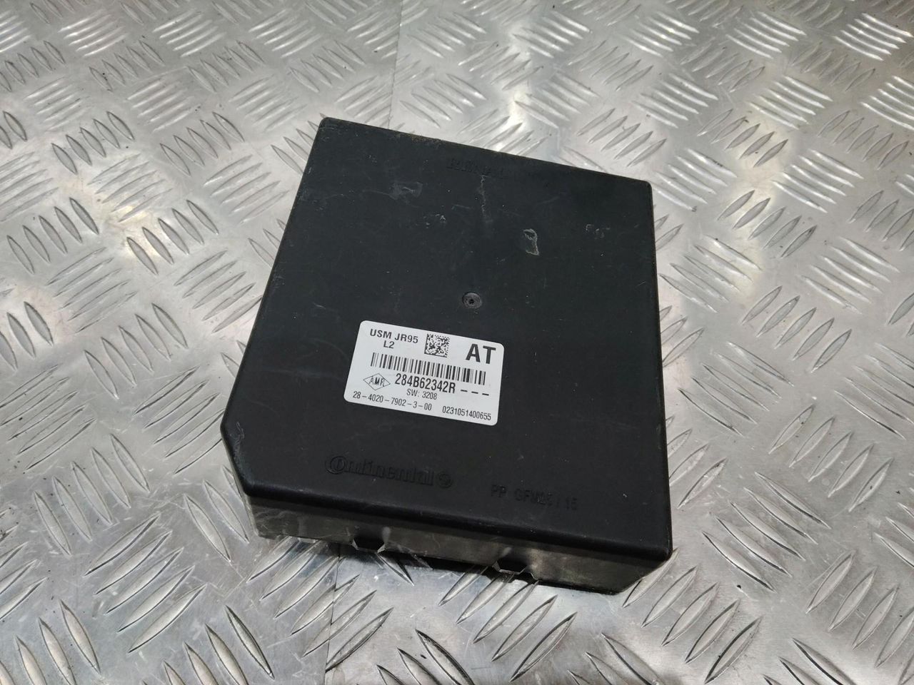 блок предохранителей Renault Scenic 3 поколение 2009, 284B62342R