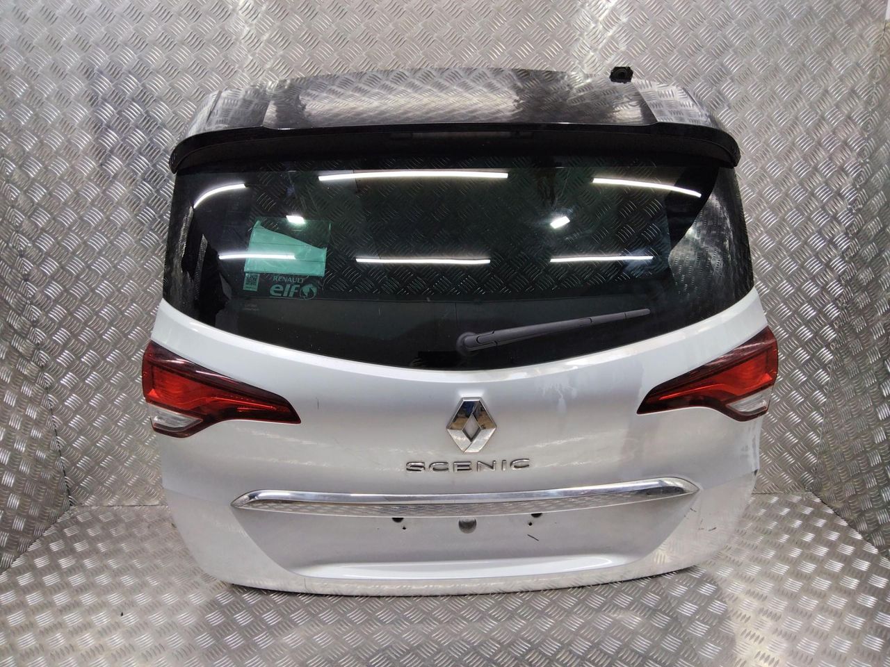крышка багажника (дверь 3-5) Renault Scenic 4 поколение 2018