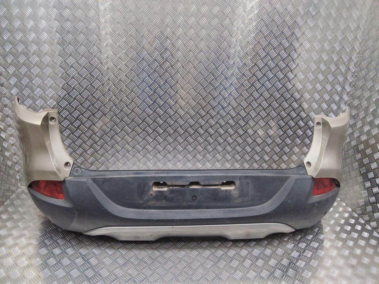 бампер задний Renault Kadjar 1 поколение 2016, 850222154R