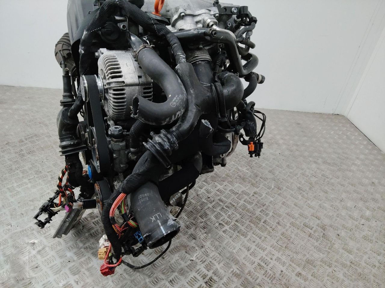 патрубок интеркулера Audi A6 4F/C6 [рестайлинг] 2008, 2.0 л., BRF, дизель, 4F0145737D