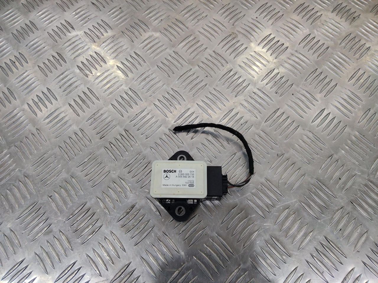 датчик ускорения Mercedes-Benz E-Класс W212/S212/C207/A207 2011, A0055422618