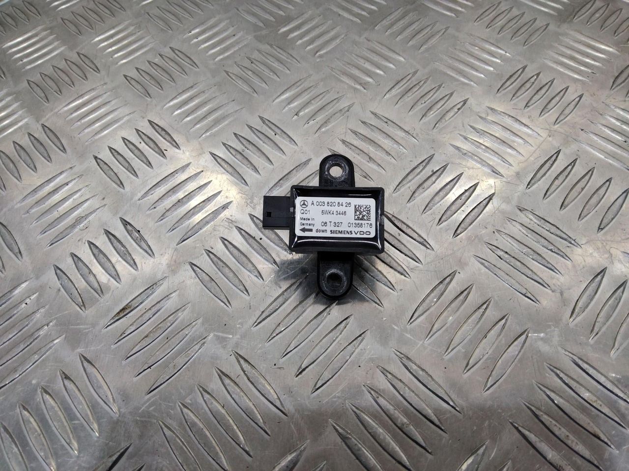 датчик удара Mercedes-Benz M-Класс W164 2006, A0038208426