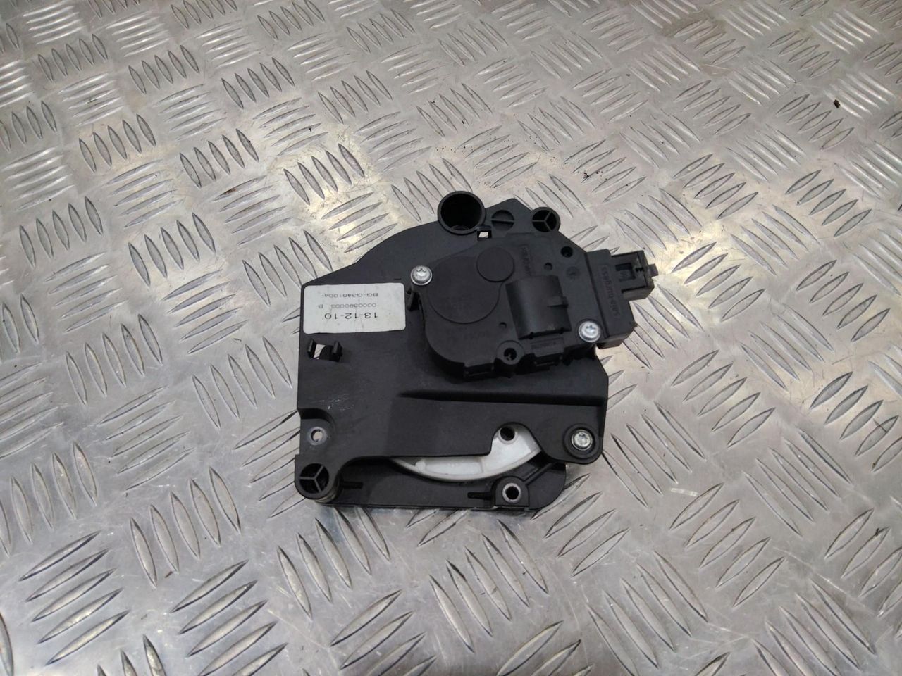 моторчик заслонки печки Mercedes-Benz E-Класс W212/S212/C207/A207 2011, K9749005