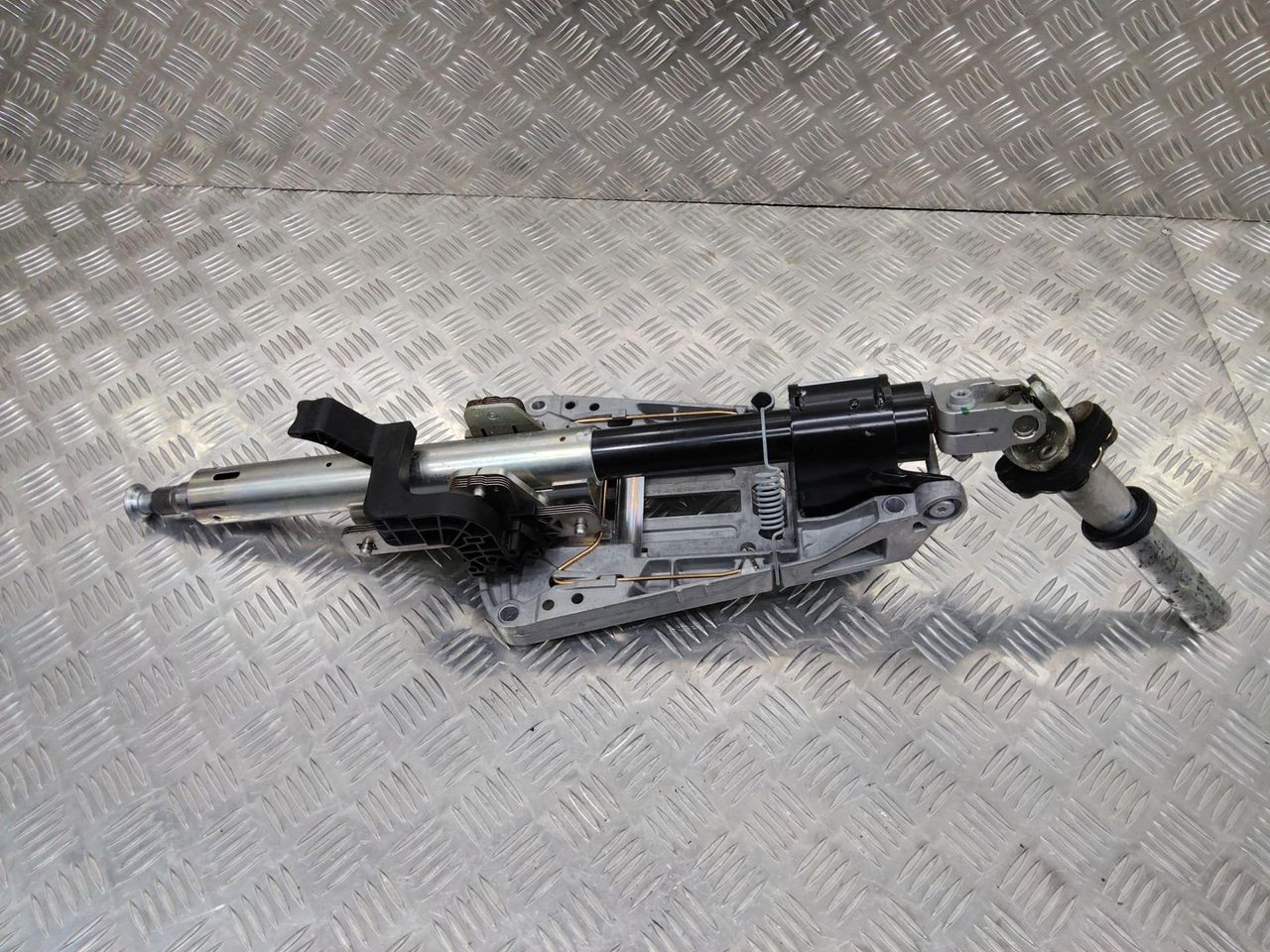 рулевая колонка Mercedes-Benz E-Класс W212/S212/C207/A207 2011, A2124602316