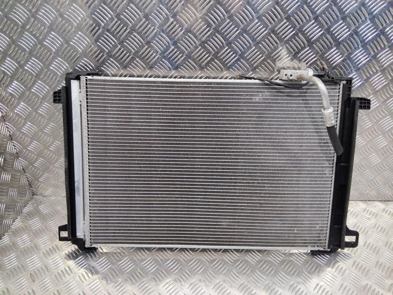 радиатор кондиционера Mercedes-Benz E-Класс W212/S212/C207/A207 2011, 2.2 л., дизель, A2045000554