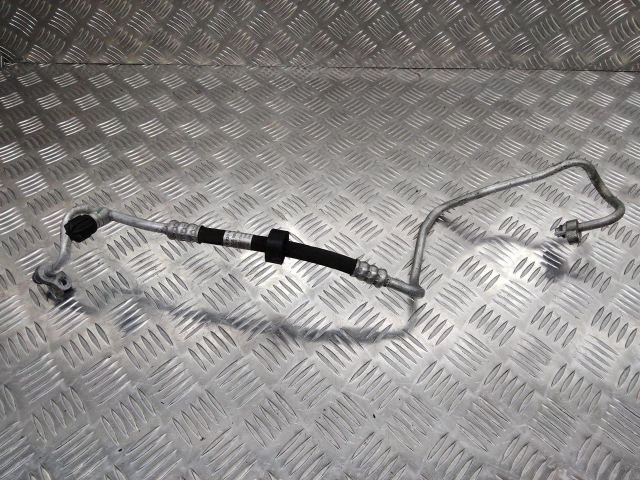 трубка кондиционера Mercedes-Benz E-Класс W212/S212/C207/A207 2011, 2.2 л., дизель, A2128301416