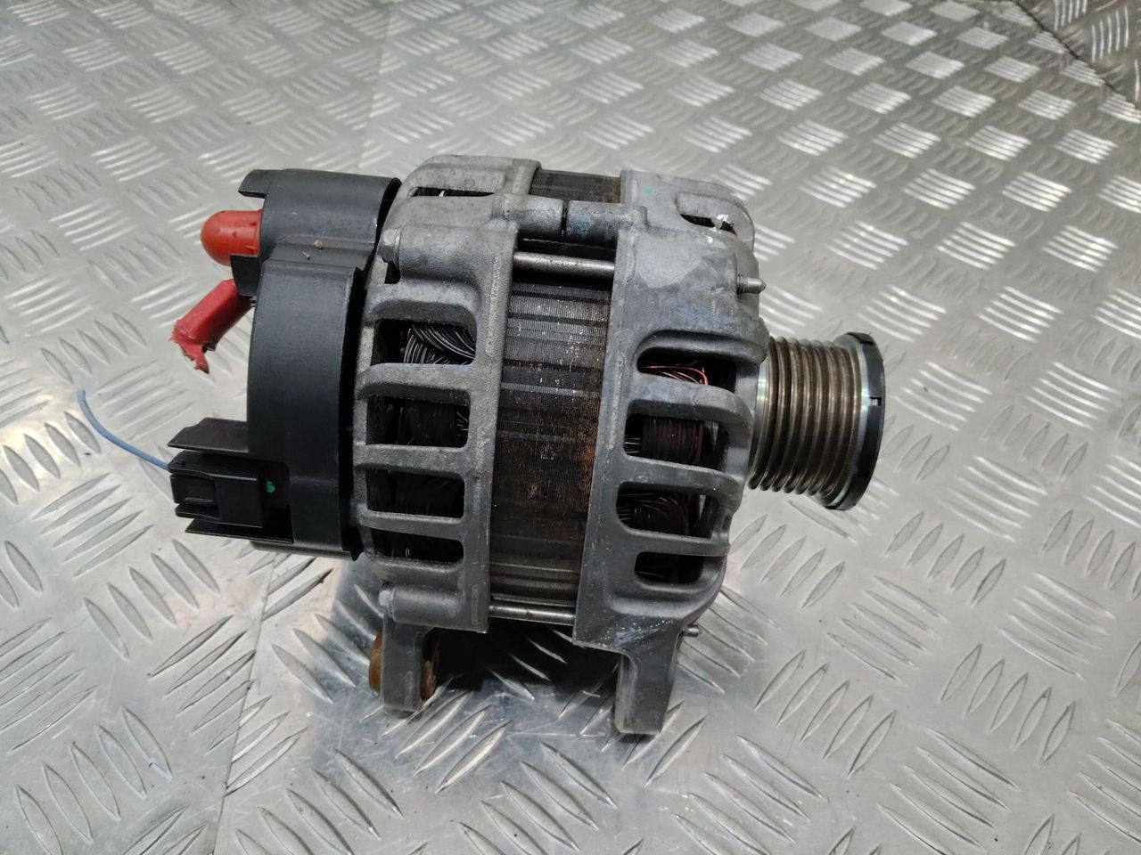генератор Renault Duster 2 поколение 2021, 231006677R
