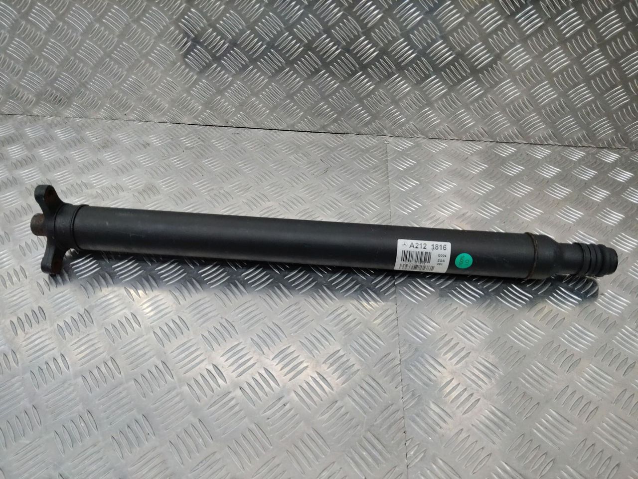 карданный вал Mercedes-Benz E-Класс W212/S212/C207/A207 2011, 2.2 л., дизель, A2121816, A2124101816