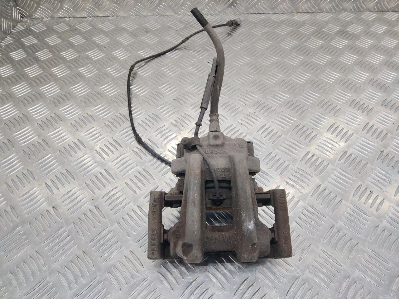 суппорт задний правый BMW 3 серия F30/F31/F34 2012, 2.0 л., дизель