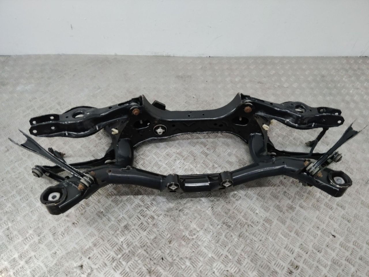 балка подвески задняя BMW 3 серия F30/F31/F34 2012, 2.0 л., дизель, 6792505