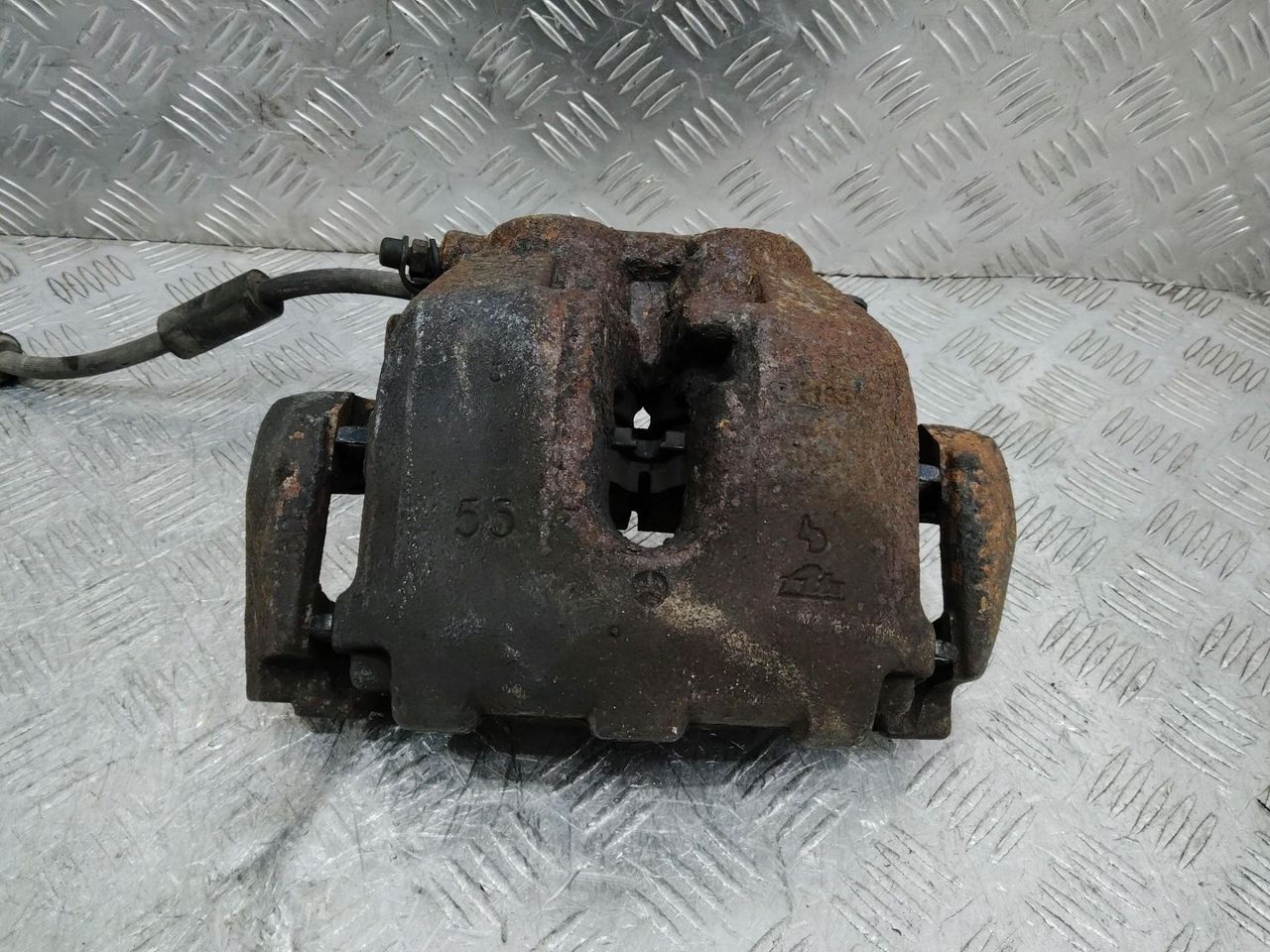 суппорт передний левый Mercedes-Benz M-Класс W164 2007, 3.0 л., OM 642.940, дизель