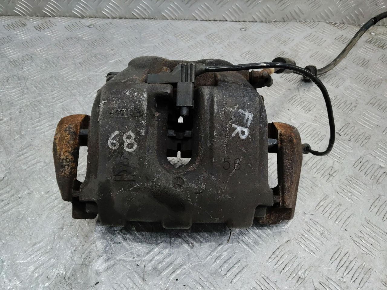 суппорт передний правый Mercedes-Benz M-Класс W164 2007, 3.0 л., OM 642.940, дизель