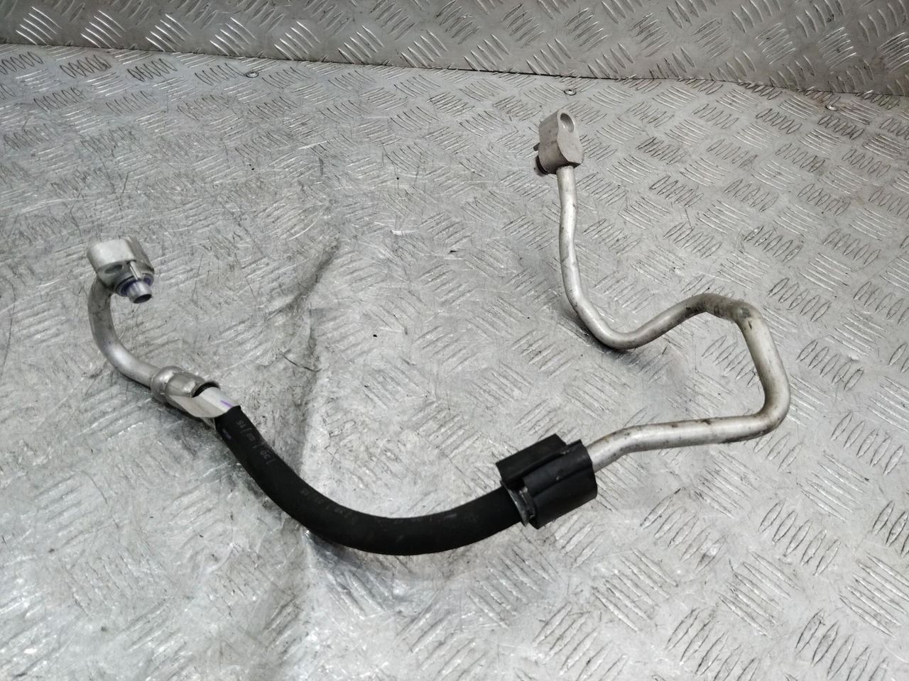 трубка кондиционера BMW X1 F48 2015, 2.0 л., дизель, 9209727