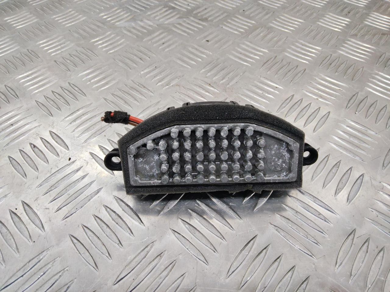 сопротивление печки BMW X1 F48 2016, 9377854
