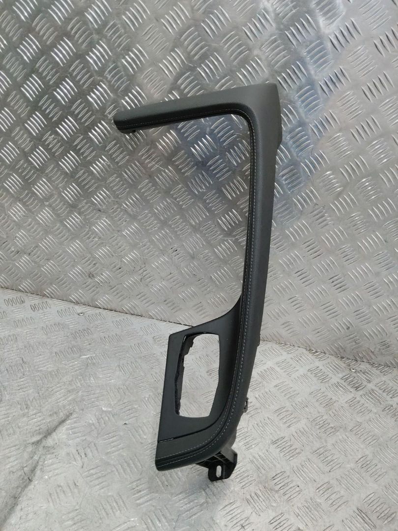 Декоративная накладка центральной консоли BMW X1 F48 2015, 9335215