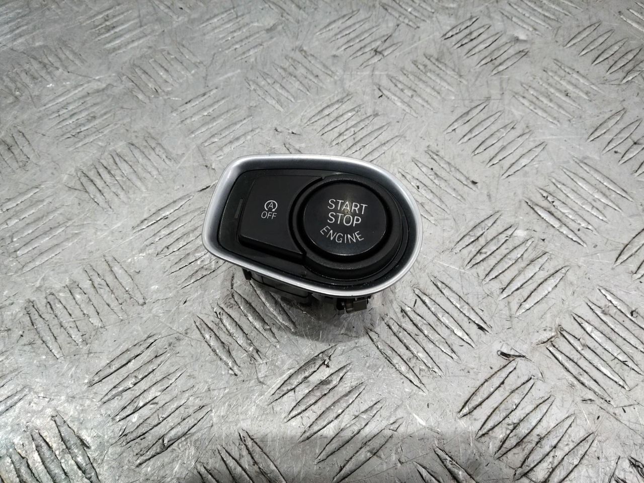 кнопка запуска двигателя BMW X1 F48 2015, 9289135