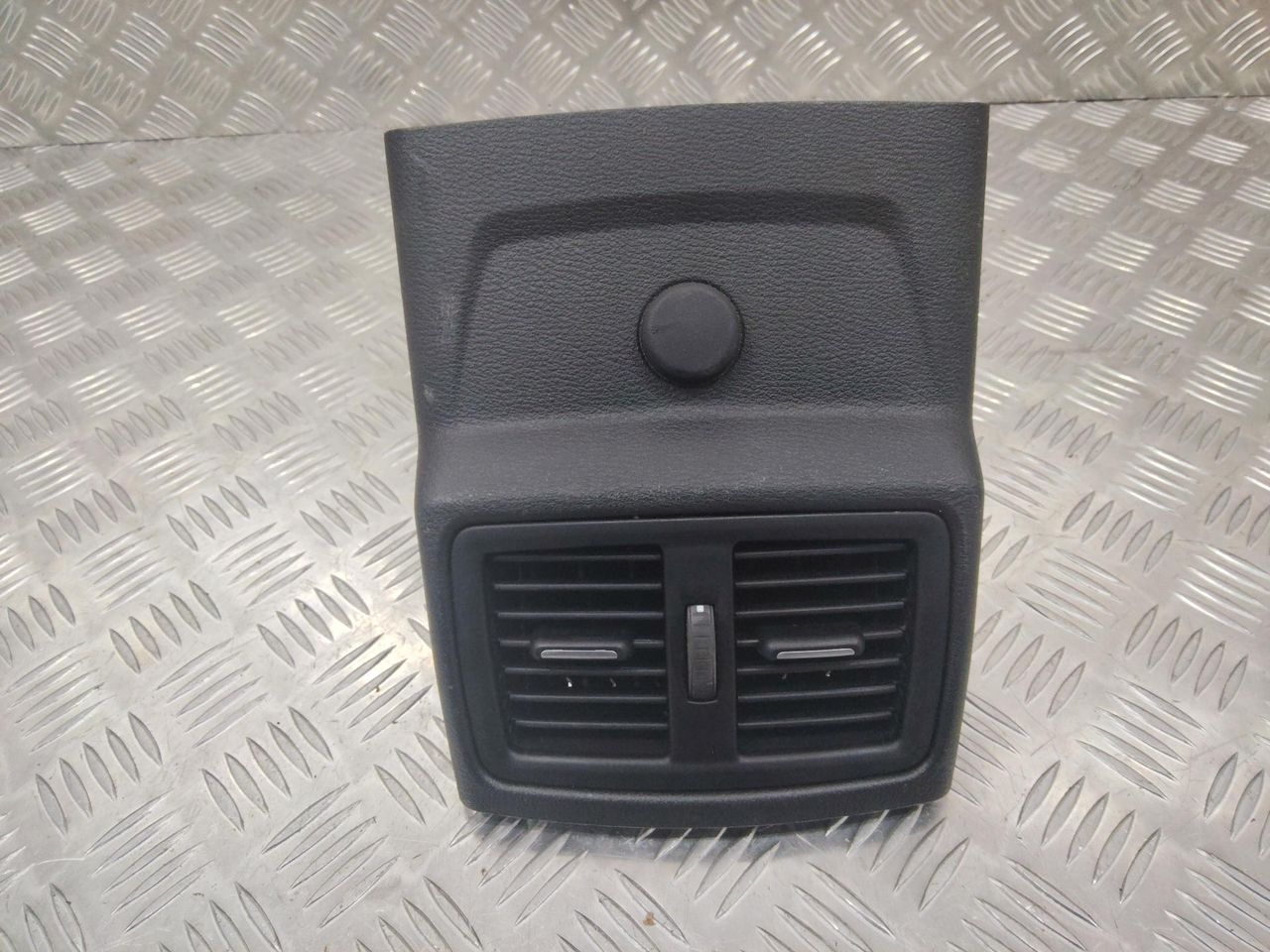 дефлектор обдува салона BMW X1 F48 2016, 9292742, 9335205
