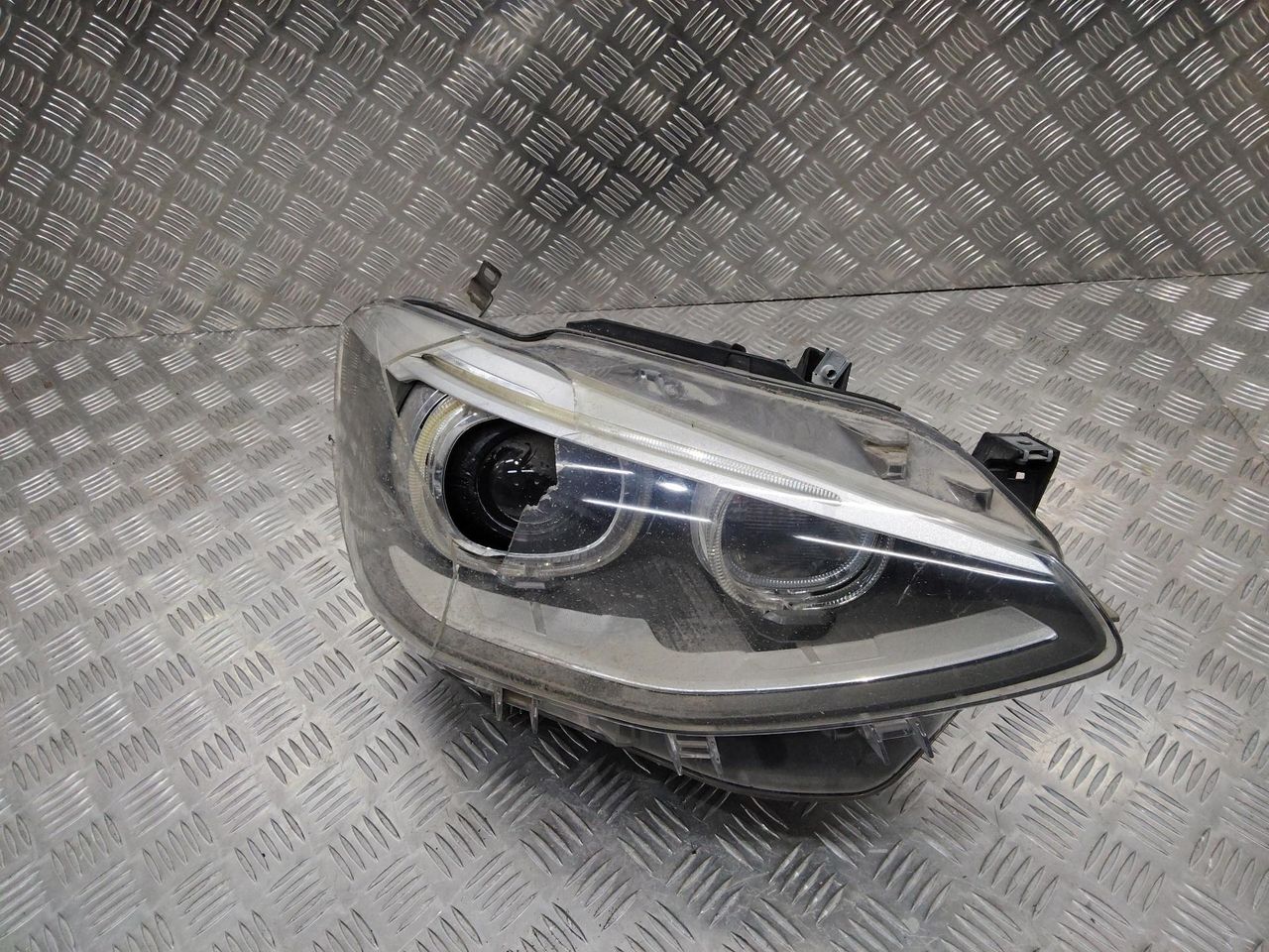фара правая BMW 1 серия F20/F21 2013, 7229688