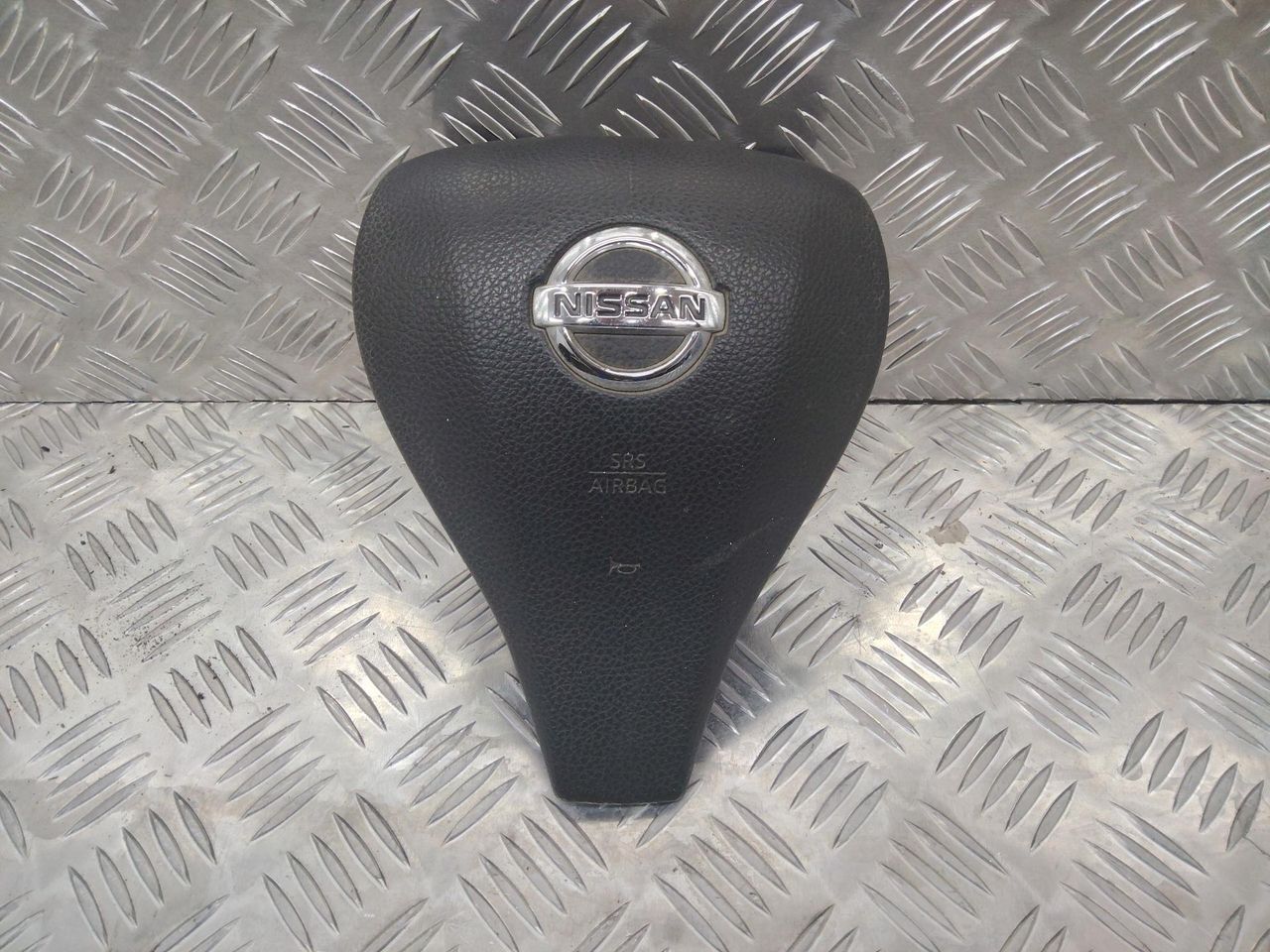 подушка безопасности водителя Nissan Qashqai 2 поколение 2015, 985104EA1A