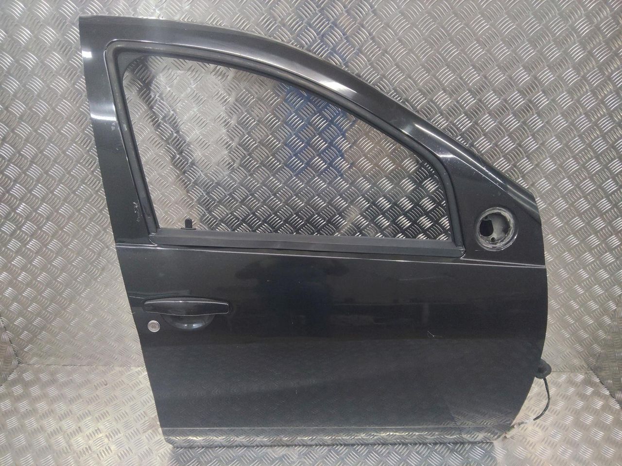 дверь передняя правая Renault Duster 1 поколение 2014