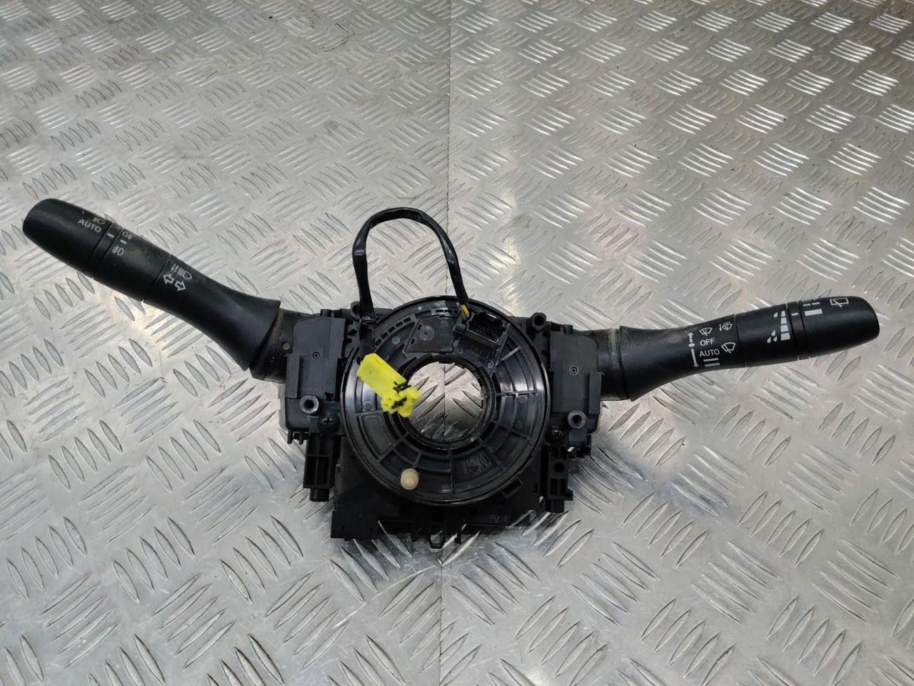 переключатель подрулевой (стрекоза) Nissan Qashqai 2 поколение 2015, 255544EA0A
