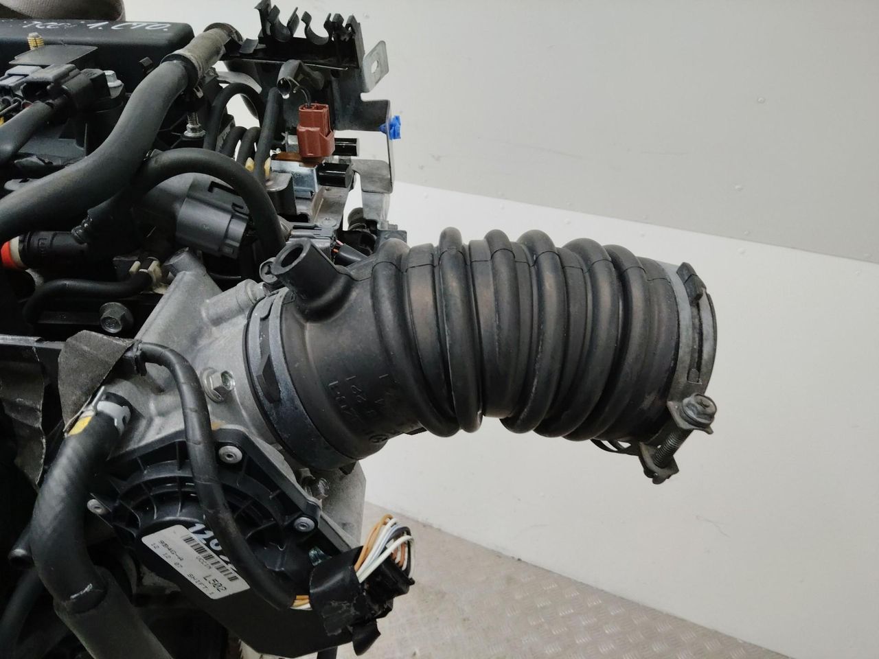 патрубок воздушного фильтра (в двигателе) Mazda 6 GH 2007, 2.5 л., бензин, L83713221