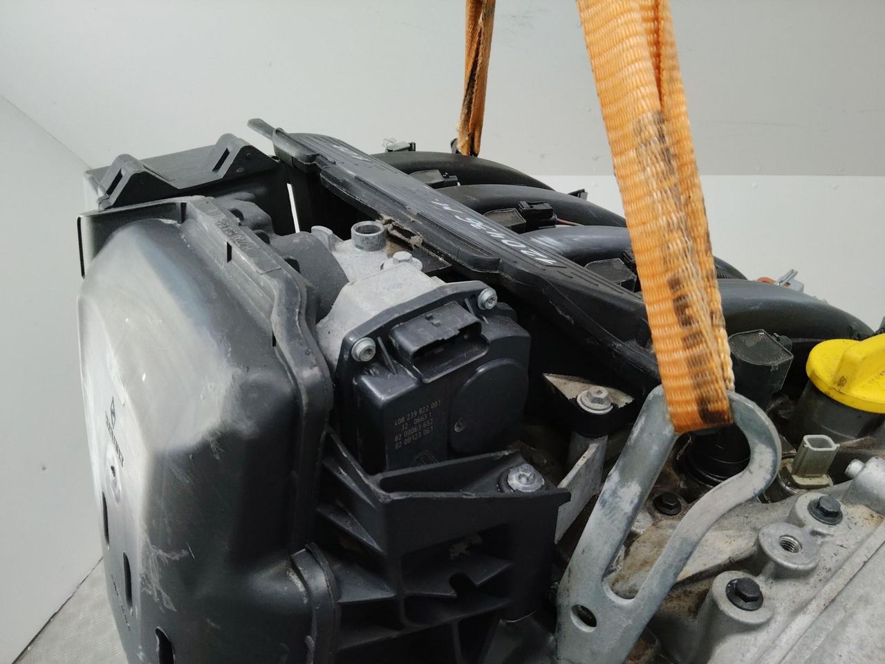заслонка дроссельная Renault Duster 1 поколение 2013, 2.0 л., бензин, 8200063652