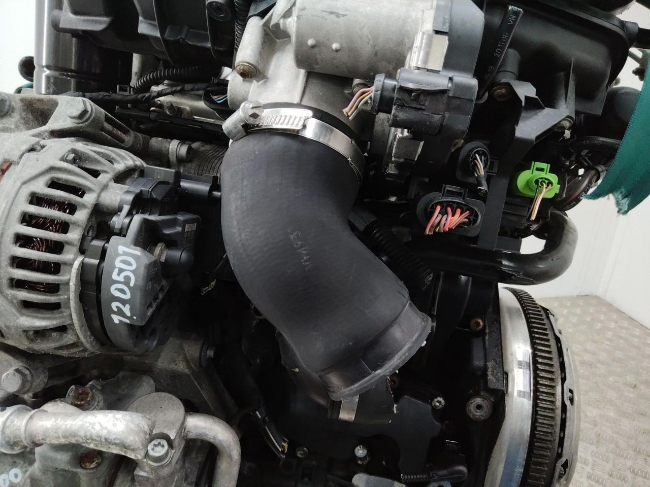 патрубок интеркулера Volkswagen Golf 6 поколение 2009, 2.0 л., бензин, 1K0145838M