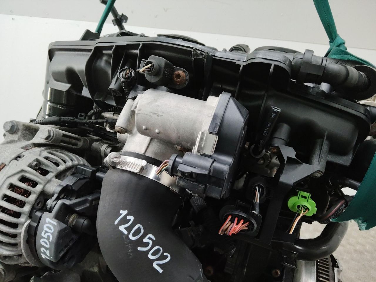 заслонка дроссельная Volkswagen Golf 6 поколение 2009, 2.0 л., бензин