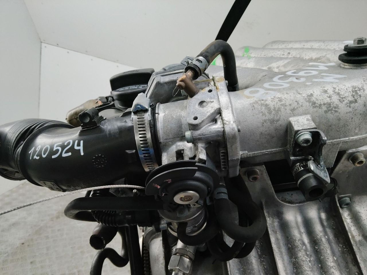 заслонка дроссельная Volkswagen Golf 4 поколение 1998, 2.0 л., AQY, бензин, 06A133064H