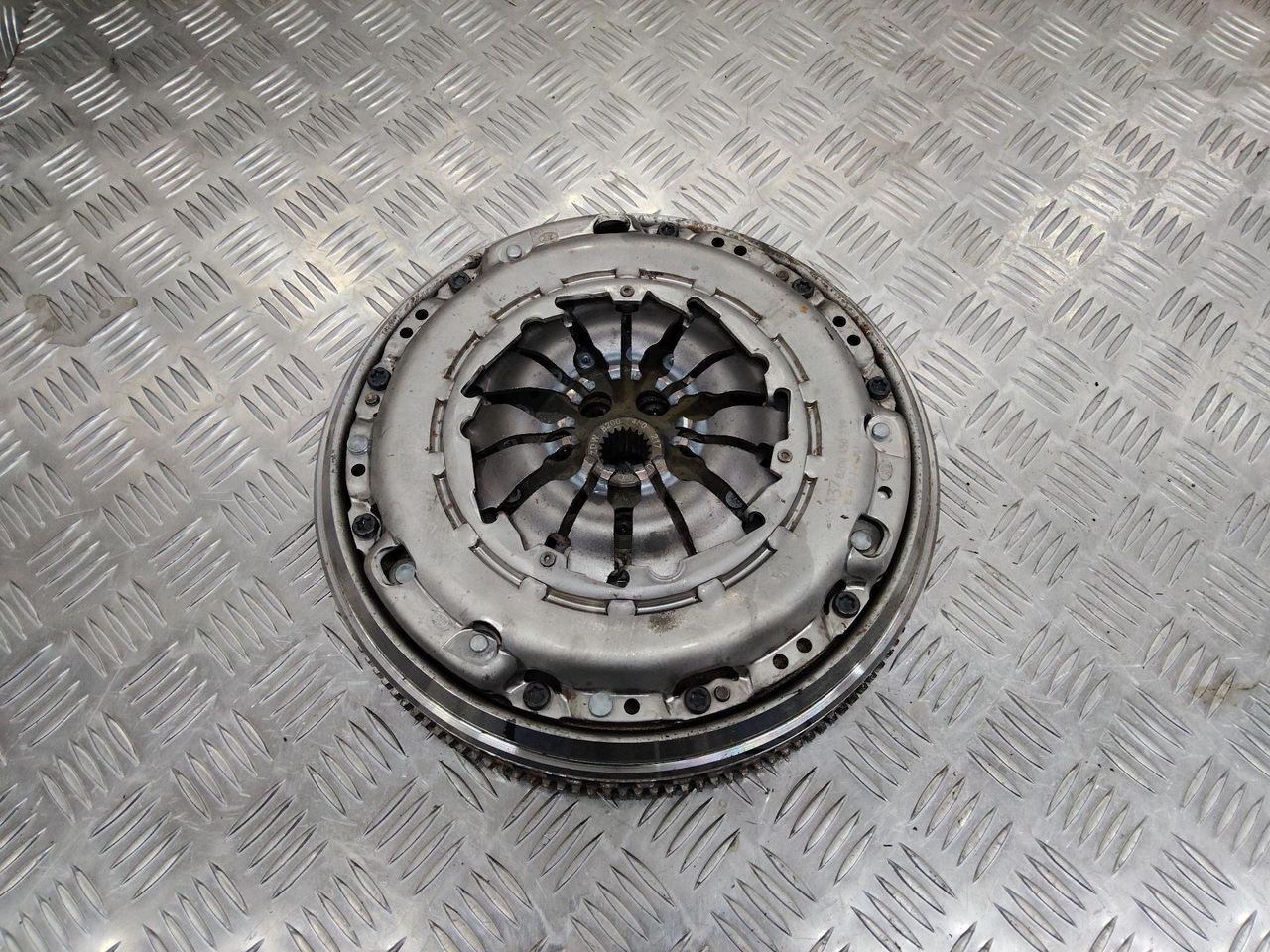 комплект сцепления Renault Duster 1 поколение 2015, 1.5 л., дизель, 8200450217, 8200450219