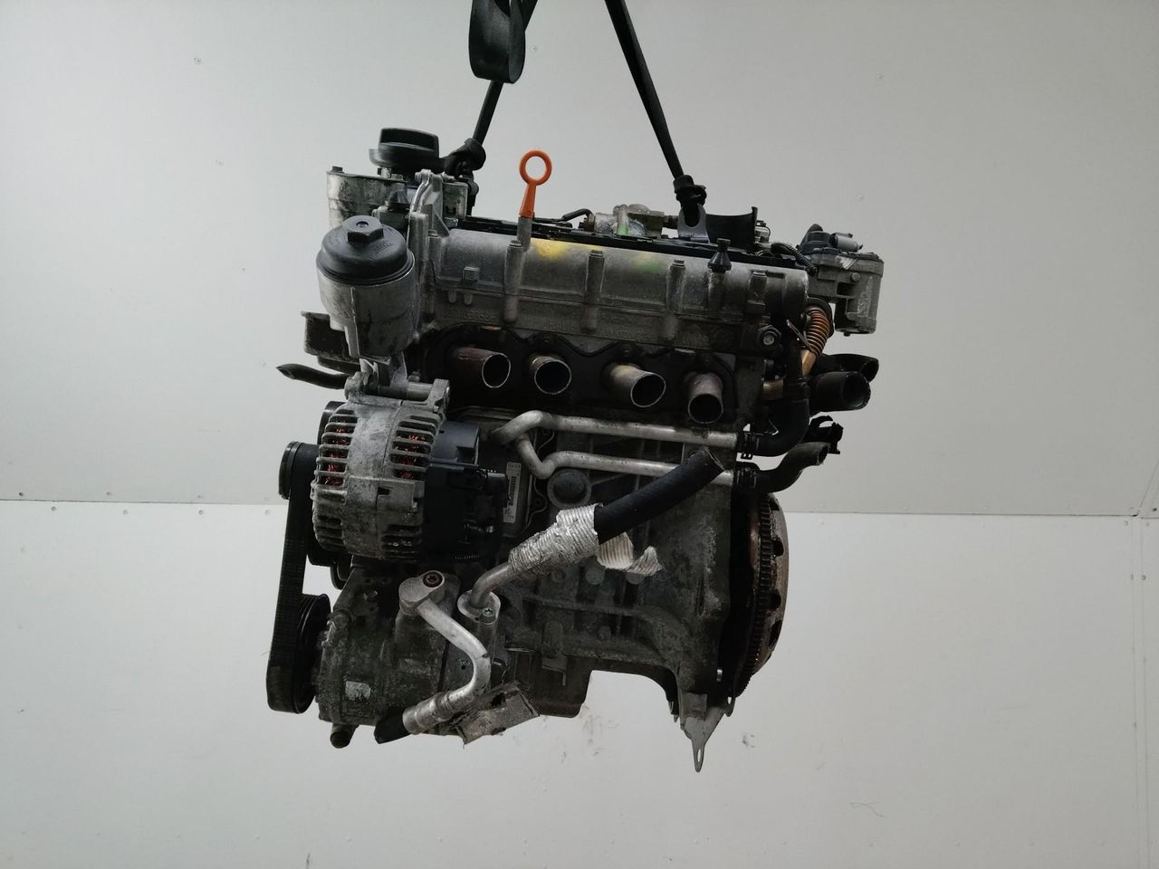 двигатель Volkswagen Golf 5 поколение 2004, 1.6 л., бензин, МКПП, BLF