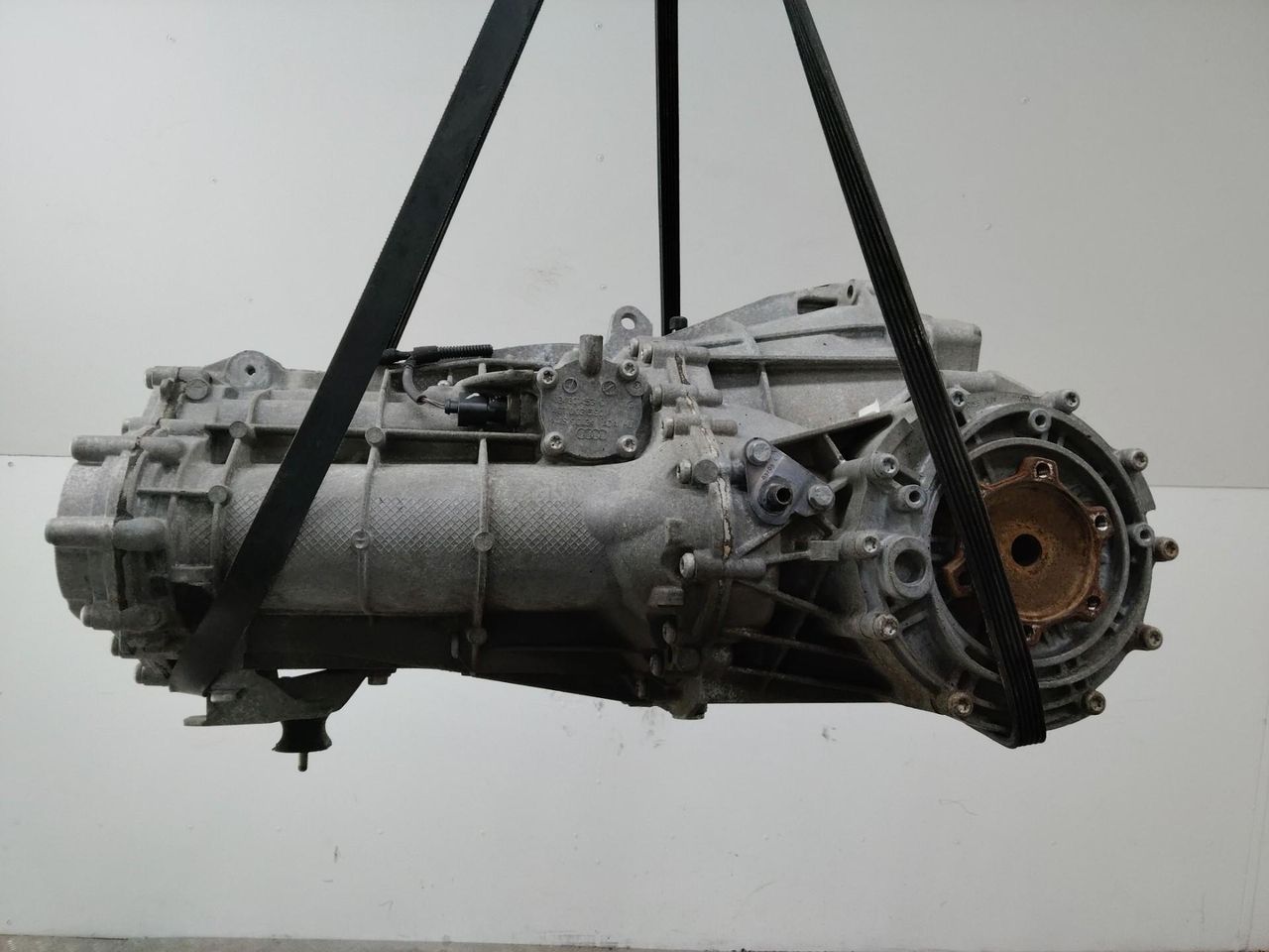 КПП механическая (МКПП) Audi A4 B8/8K 2008, 2.0 л., KXP