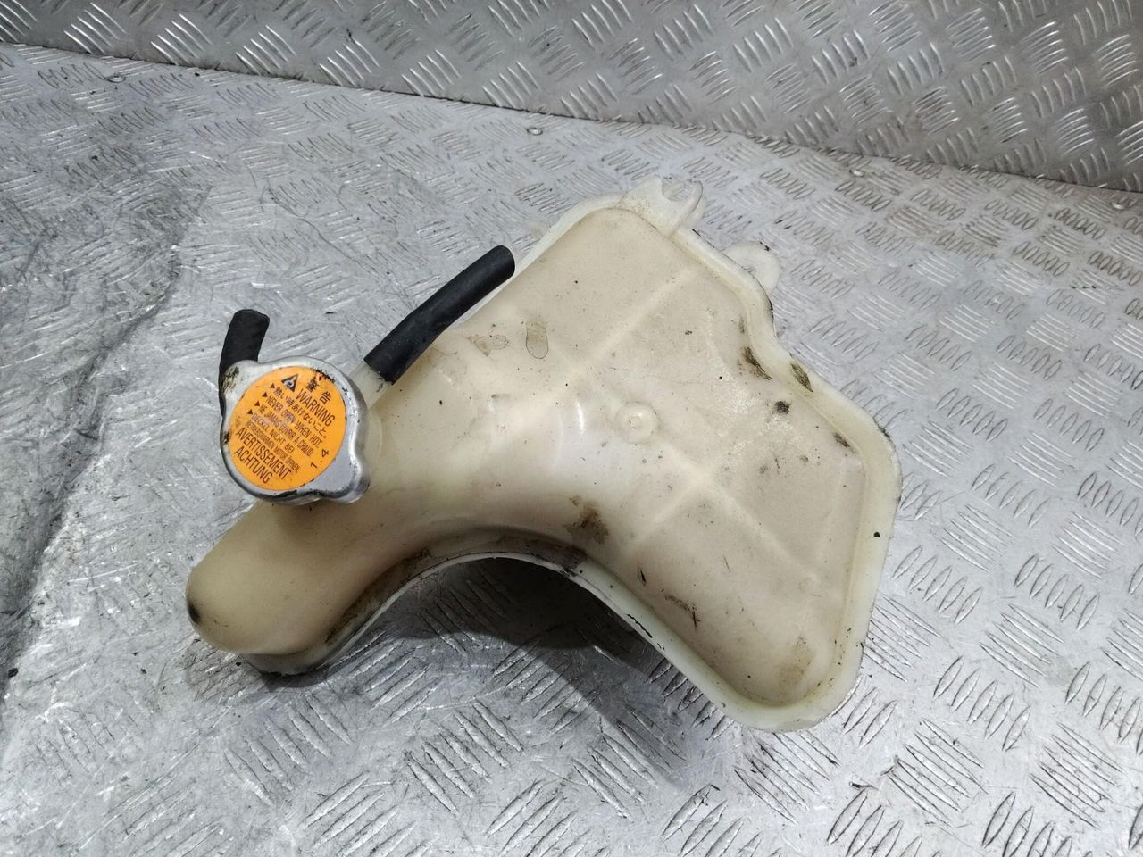 бачок расширительный Mitsubishi Outlander 2 поколение [рестайлинг] 2011, 2.2 л., 4HK, дизель