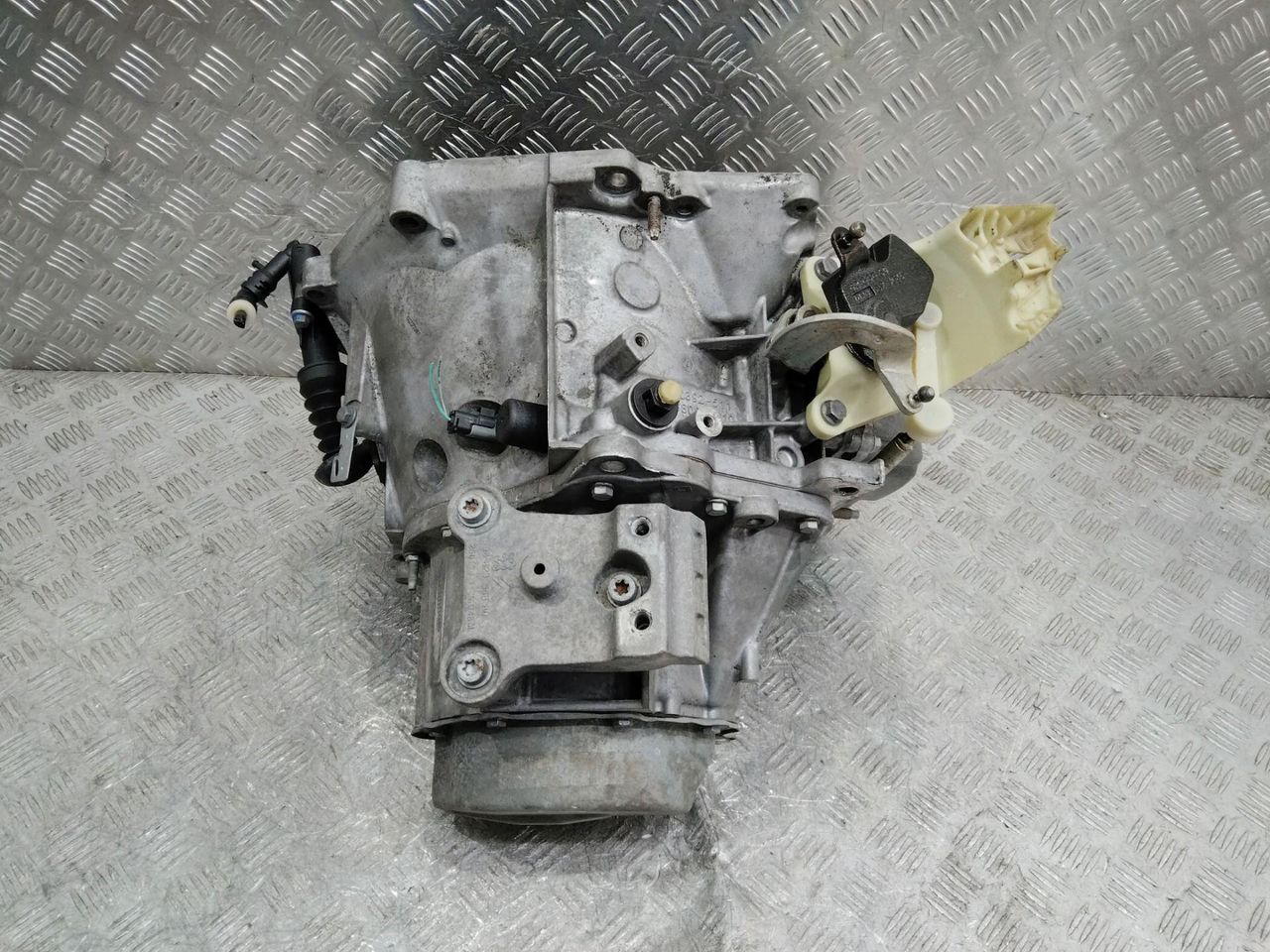 КПП механическая (МКПП) Citroen C3 Picasso 1 поколение 2011, 1.6 л., дизель, 20DP98