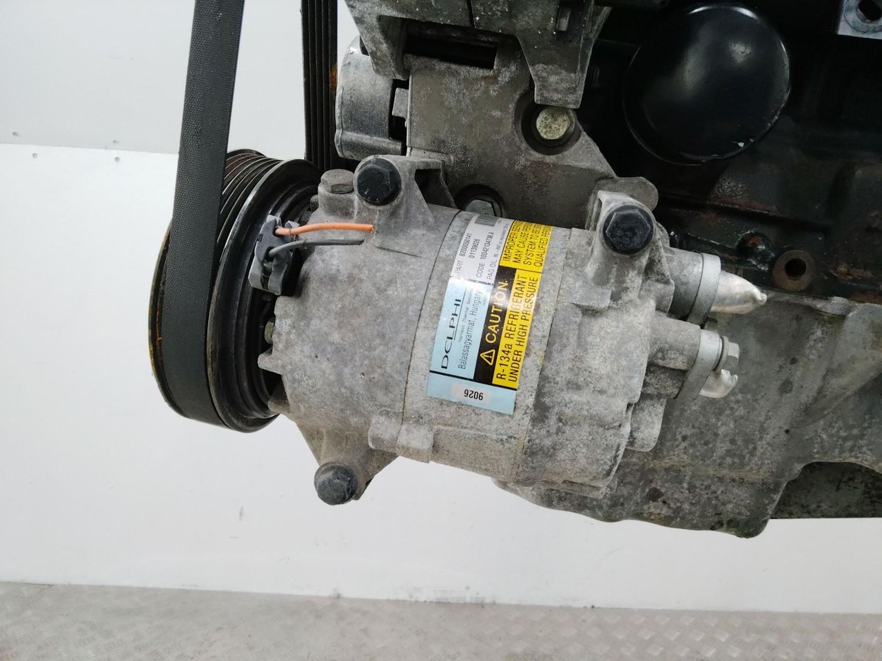 компрессор кондиционера Renault Megane 2 поколение 2002, 1.4 л., K4J 730, бензин, 8200050141