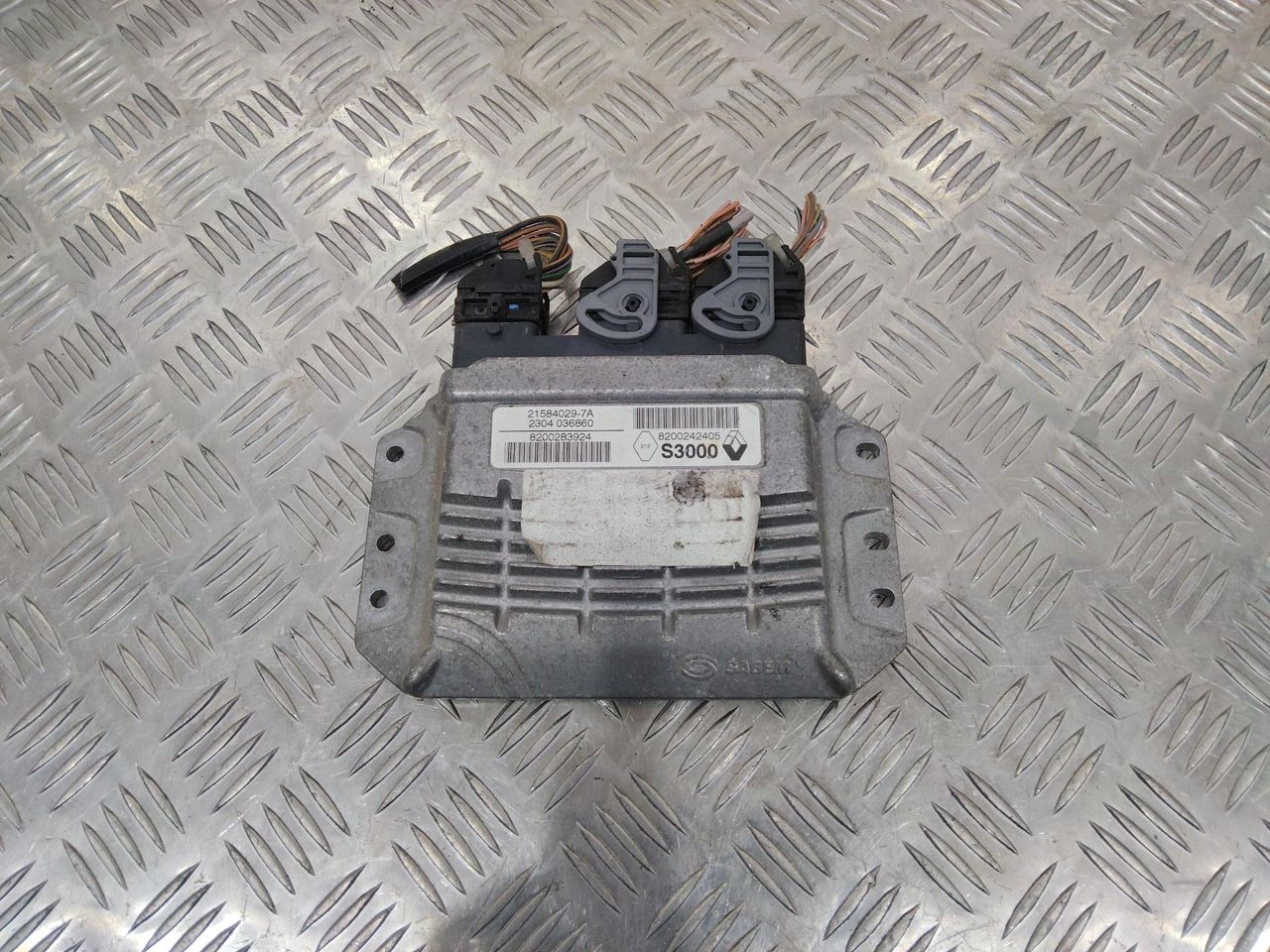 блок управления двигателем Renault Megane 2 поколение 2002, 1.6 л., бензин, 8200242405