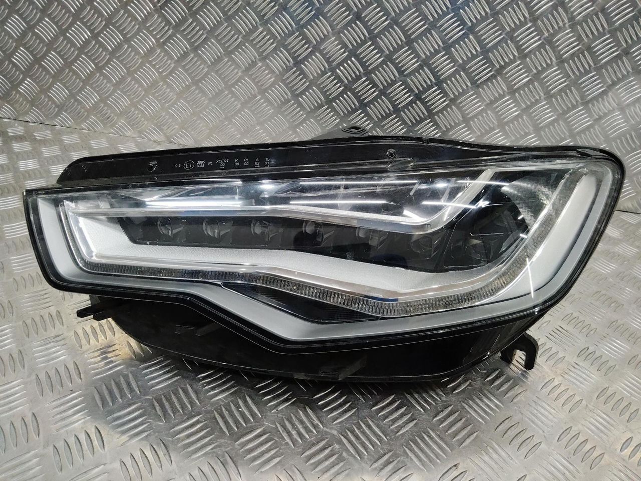 фара левая Audi A6 4G/C7 [рестайлинг] 2014, 4G0941773A