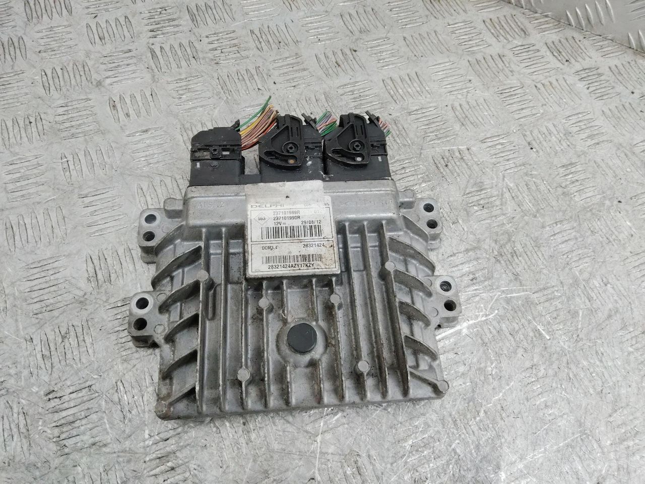 блок управления двигателем Renault Kangoo 2 поколение 2011, 1.5 л., дизель, 237101989R, 237101990R - фото №1