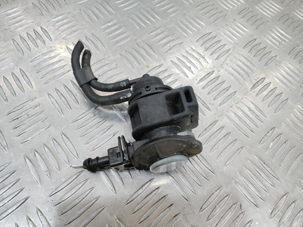 клапан управления турбиной (актуатор) Renault Megane 3 поколение 2009, 1.5 л., дизель, 8200575400